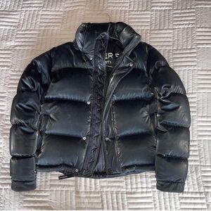 Aritzia Super Puff Liquid Shine Black